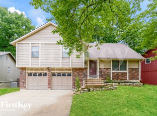1908 E Mohawk Dr, Olathe, KS 66062