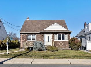 142 Franklin St, Secaucus, NJ 07094
