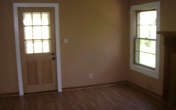 5th image of 138 Blanton St
