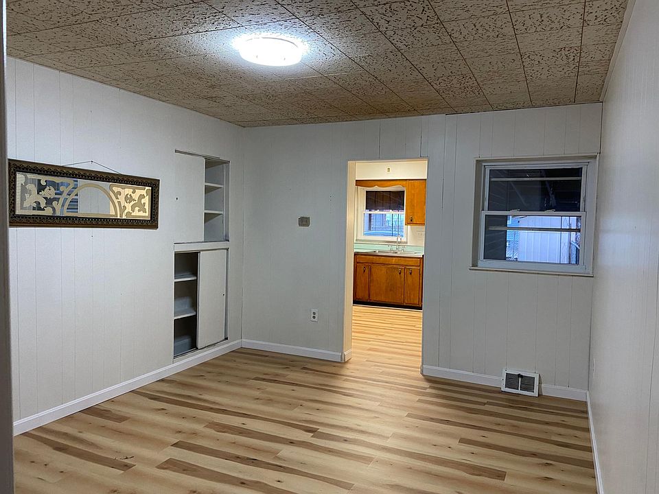 1st floor dining room