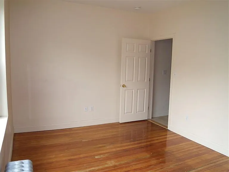 217 Highland Ave #2 — Photo 6