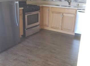 209 21st Ave N, Hopkins, MN 55343