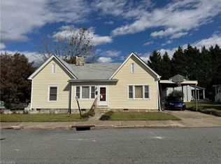 304 Ricks Dr, Winston Salem, NC 27103