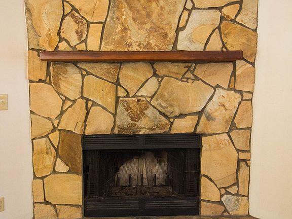5th image of 8296 Verdura St