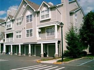 115 Prestwick Way, Edison, NJ 08820