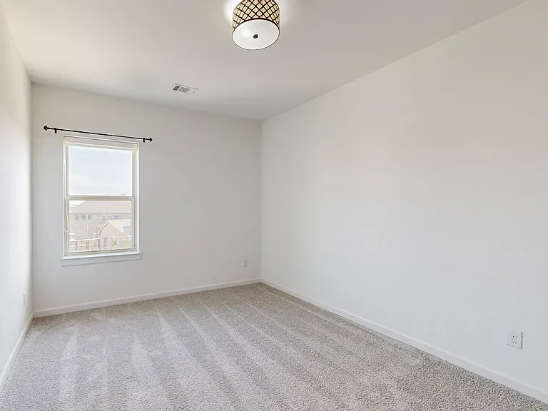 123 Palacio St — Photo 35