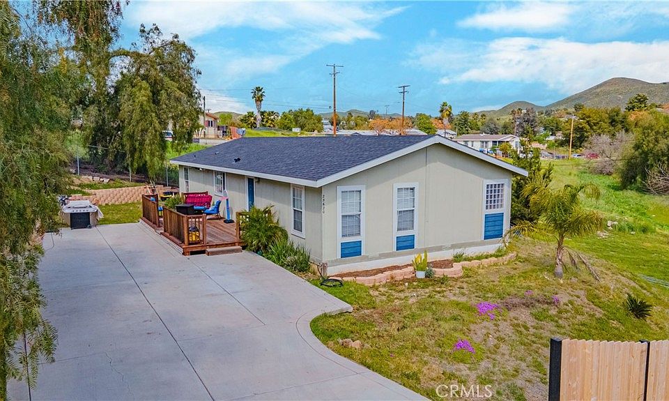 1st image of 23620 Elsinore Ln