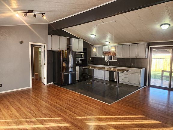 3rd image of 17755 Blackbird Dr