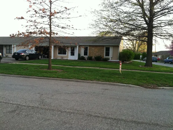 3307 W 26th St, Lawrence, KS 66047