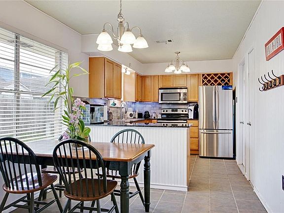 5th image of 2504 Buccaneer Dr