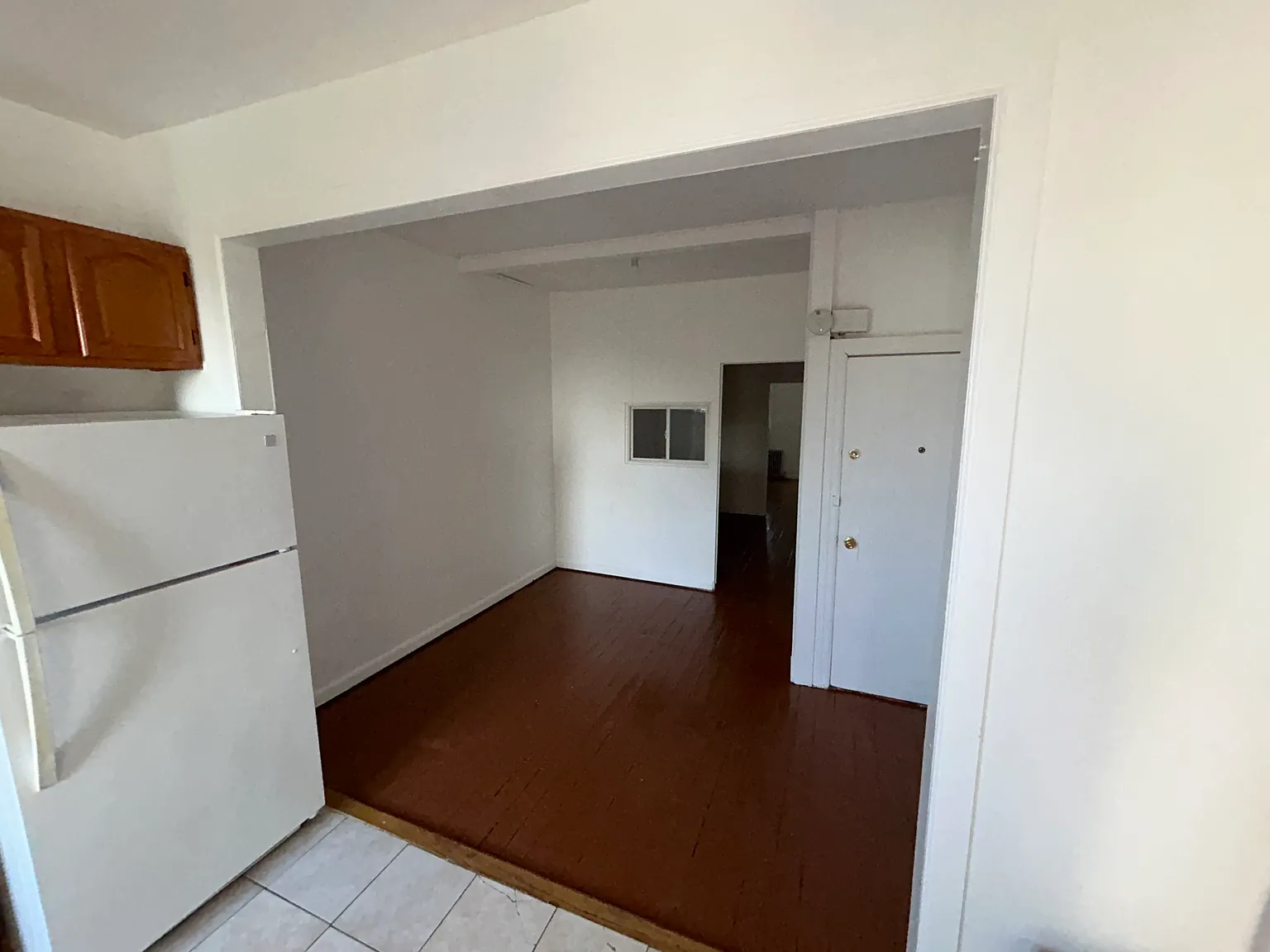 1 bed, $2,400 — Photo 4