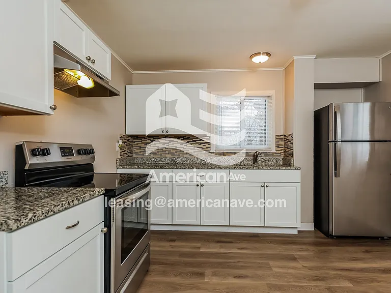 256725_005_wm_-_kitchen_13533212.jpg