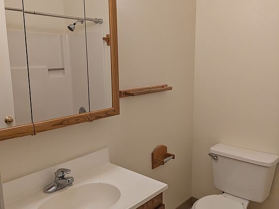 5th image of 5010 SE Hawthorne Blvd #A