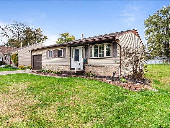 3rd image of 1523 Golden Valley Dr