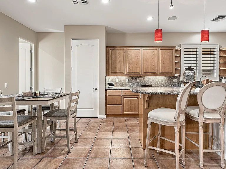 40729 Palm Ct — Photo 11