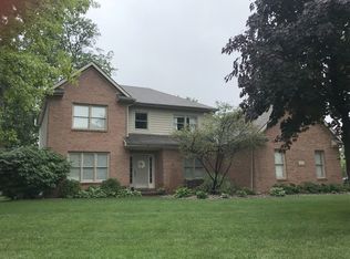 2908 Long View Dr, Maumee, OH 43537