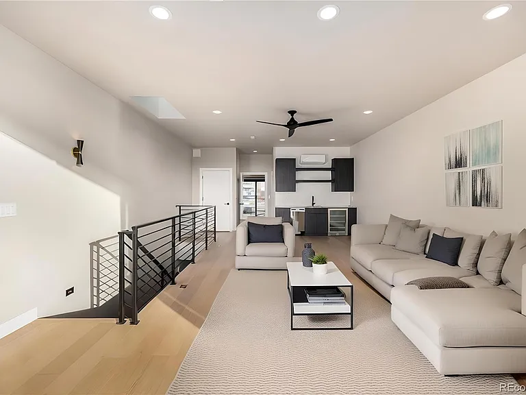 1734 Meade St — Photo 21