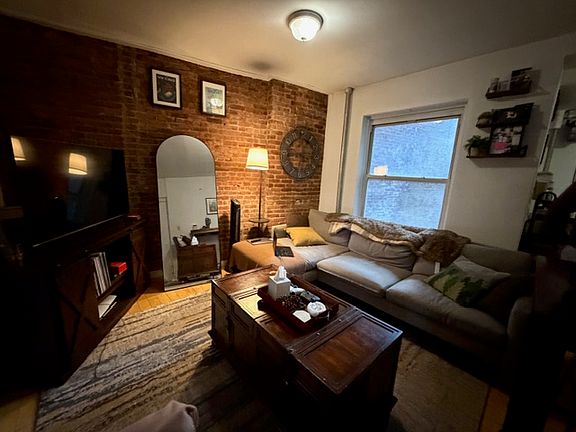 3rd image of 57 Leroy St APT 4