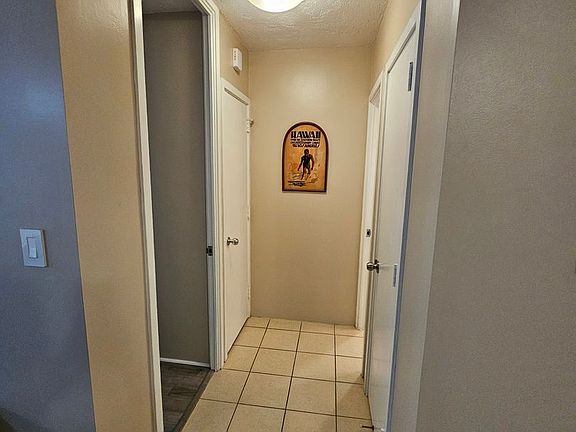 4th image of 430 Kaiolu St APT 202