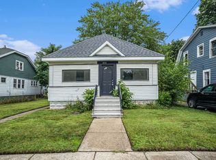 322 W Southern Ave, Muskegon, MI 49441
