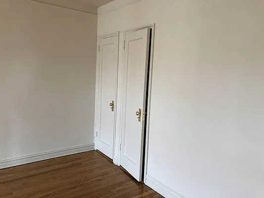 Rented by Contact Realty | media 8