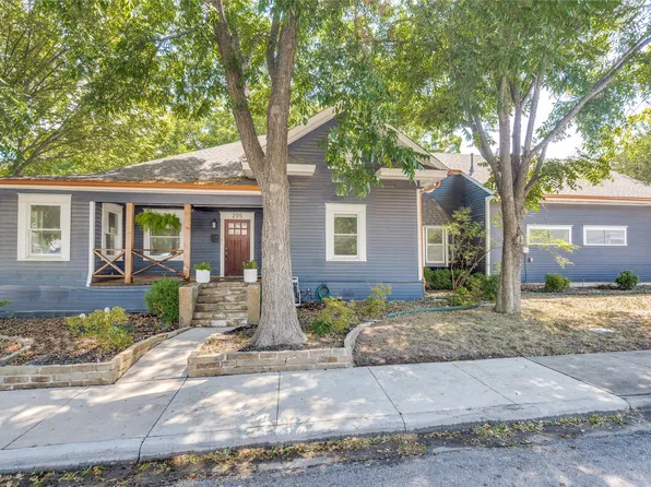 205 Heard St, McKinney, TX 75069