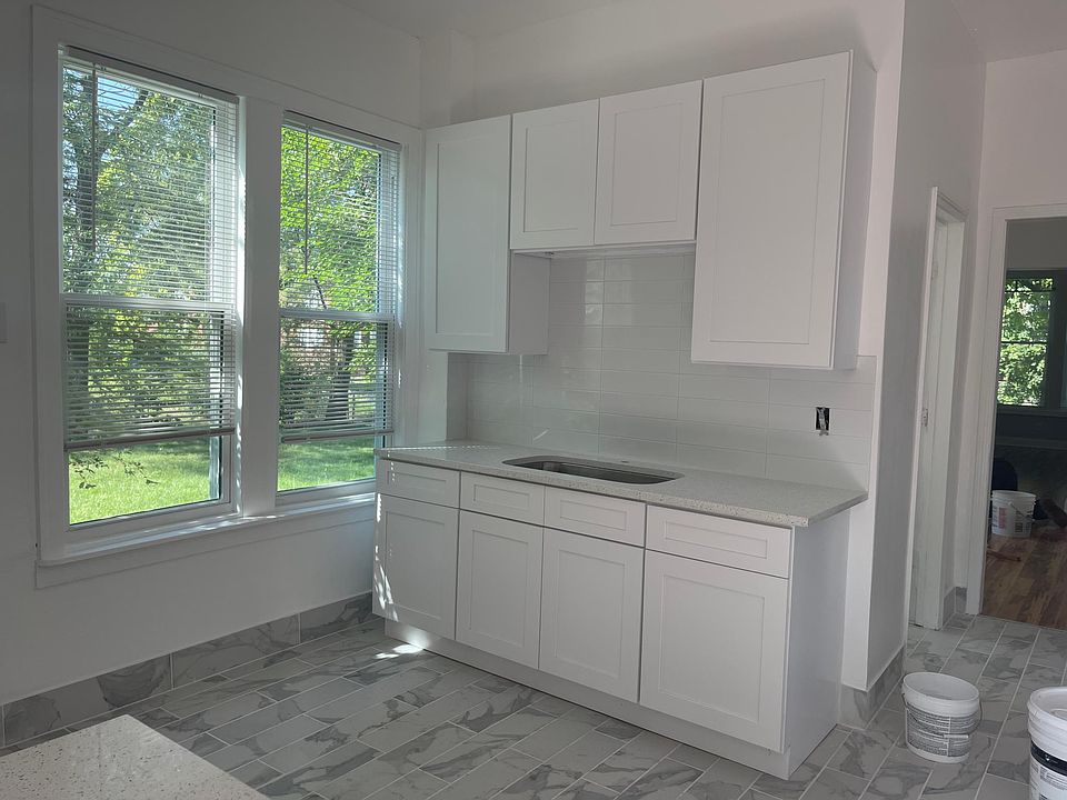 1st image of 7917 S Coles Ave Floor 1