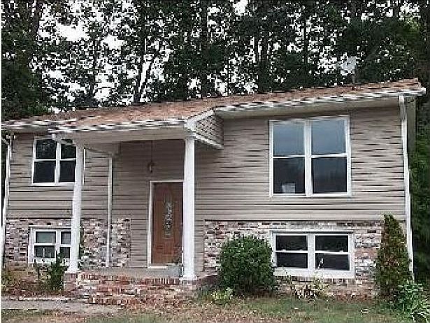 1st image of 121 Patterson Ave