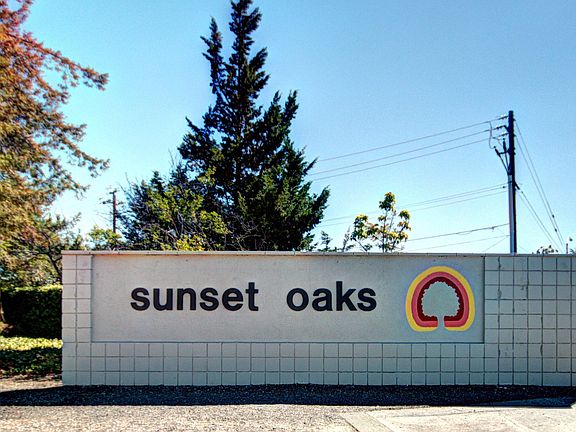 Welcome to Sunset Oaks