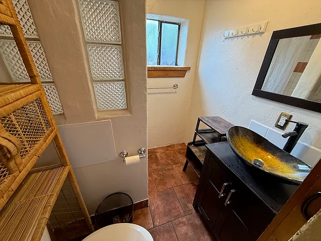 104 Avenida De Velasquez — Photo 7
