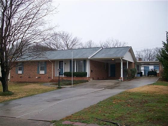 2nd image of 112 Wendover Dr