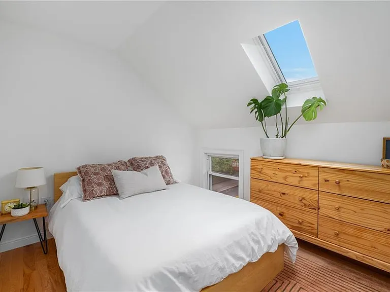 510 Wickenden St #3 — Photo 19