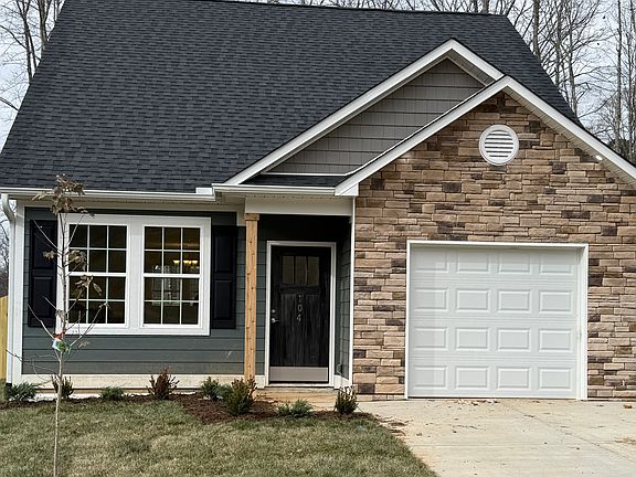 2nd image of 104 Crew Ln