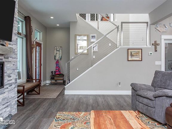 5th image of 7300 Alatna Ave