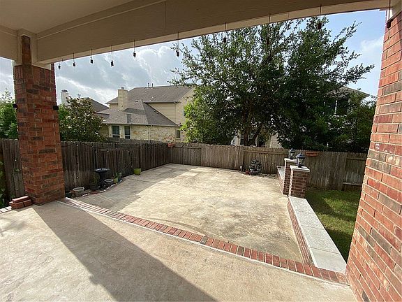 4th image of 3700 Steer Creek Ct