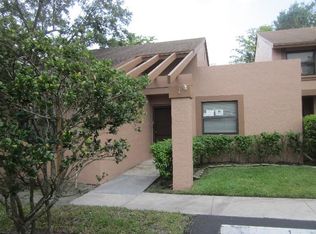 1 Chestnut Cir, Cooper City, FL 33026