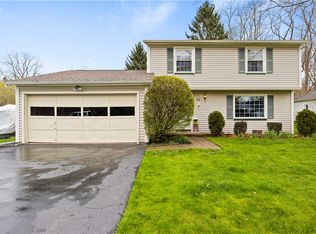 52 Village Walk, Spencerport, NY 14559