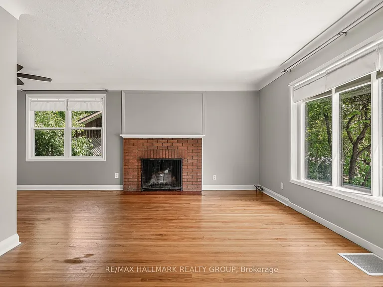 427 Pleasant Park Rd — Photo 8