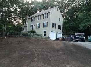 2 Beaver Pond Dr, Brookline, NH 03033