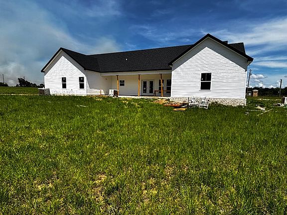 4th image of 1548 Iris Rd