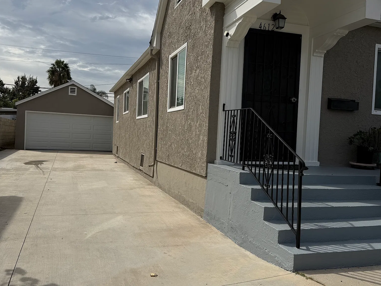 2 bed, 1209 sqft, $3,750 — Photo 2