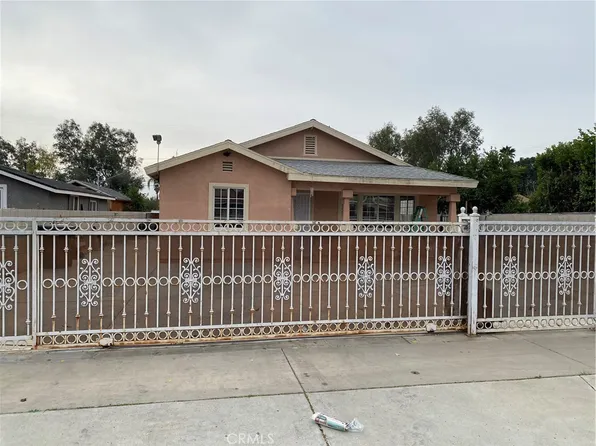 217 E 5th St, Perris, CA 92570