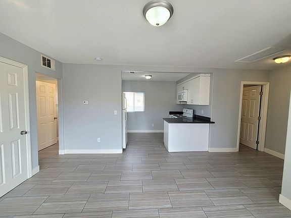 2nd image of 224 N 13th St APT C