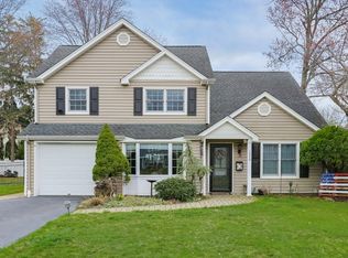 1040 Harding St, Westfield, NJ 07090