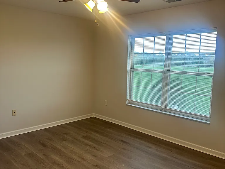 758 Hidden Springs Dr — Photo 5