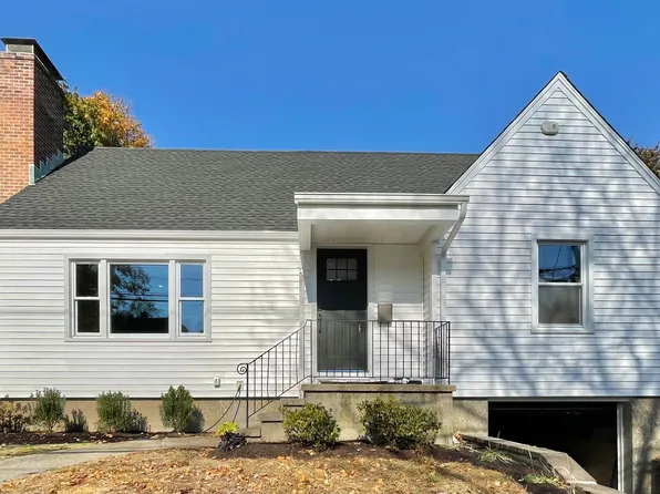 94 Wood Avenue, Stratford, CT 06614