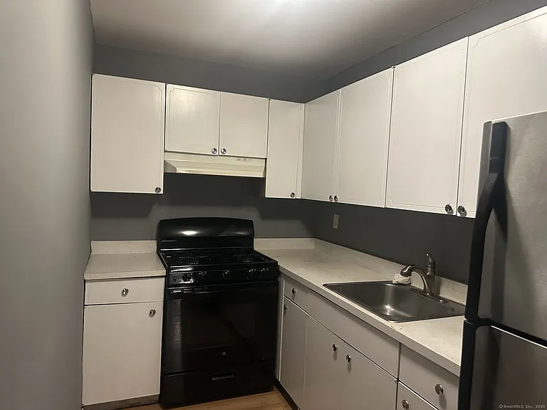 235 Henry Ave #22K — Photo 5