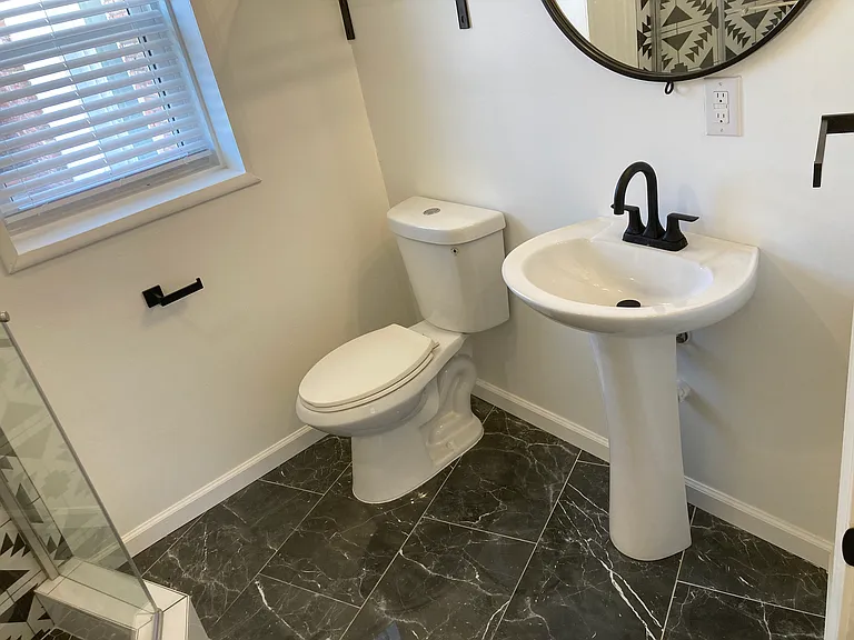 914 S Hickory St #1 — Photo 35