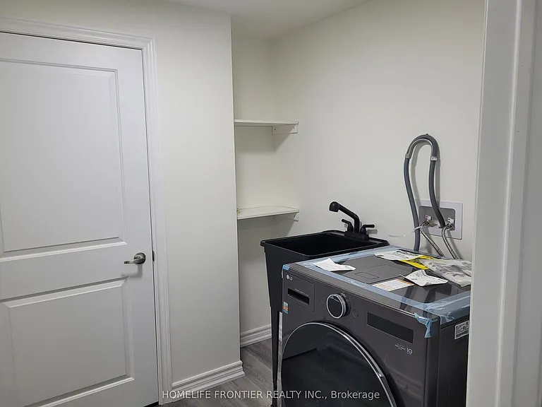 73 Bannister Rd E — Photo 5