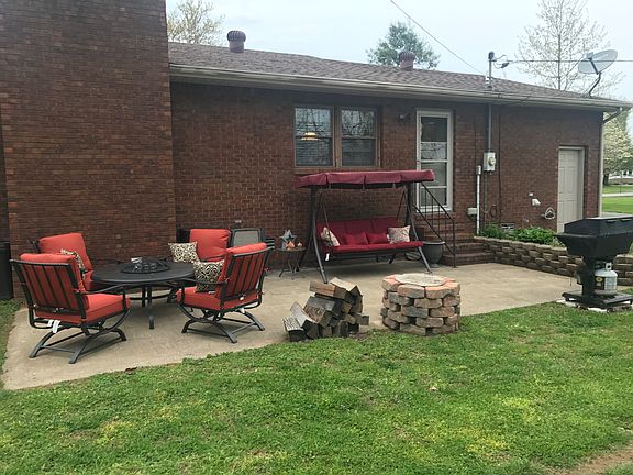 5th image of 113 Manor Dr